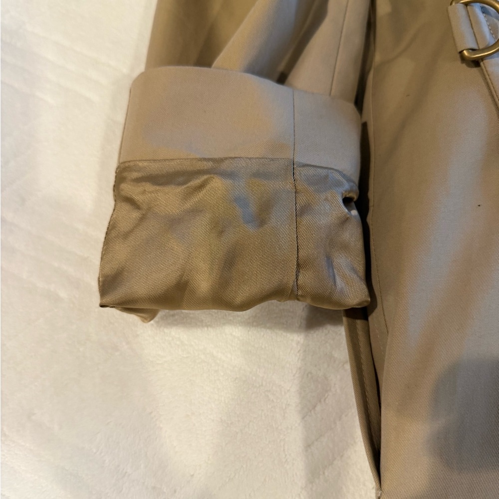 Burberry Chelsea Mid length Trench - Picture 9 of 11